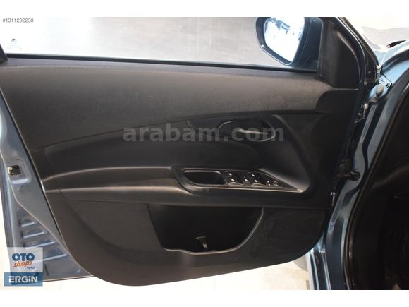 OTOSHOPS ERGİN-2023 MODEL FİAT EGEA 1.3 MULTİJET EASY PLUS