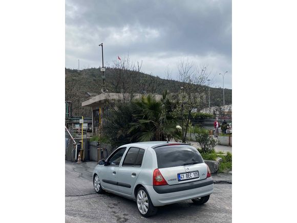 Sahibinden Renault Clio 1.2 Authentique 2004 Model 