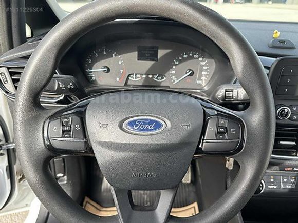 NAMLI'DAN // 2018 MODEL FIESTA TREND X // 104 BIN KM MANUEL //