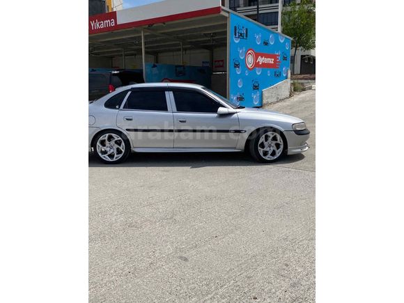 Sahibinden Opel Vectra 2.0 CD 1996 Model 