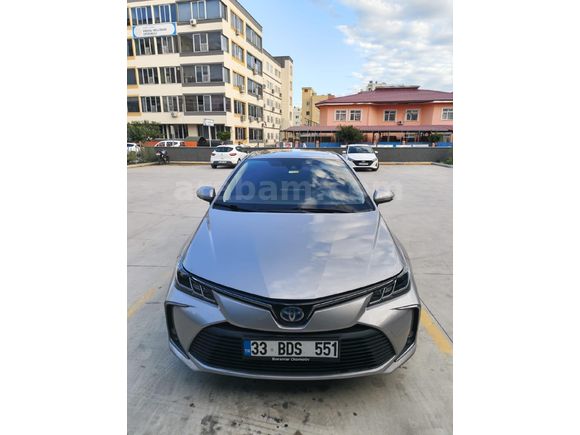 Sahibinden Toyota Corolla 1.8 Hybrid Flame X-Pack 2020 Model