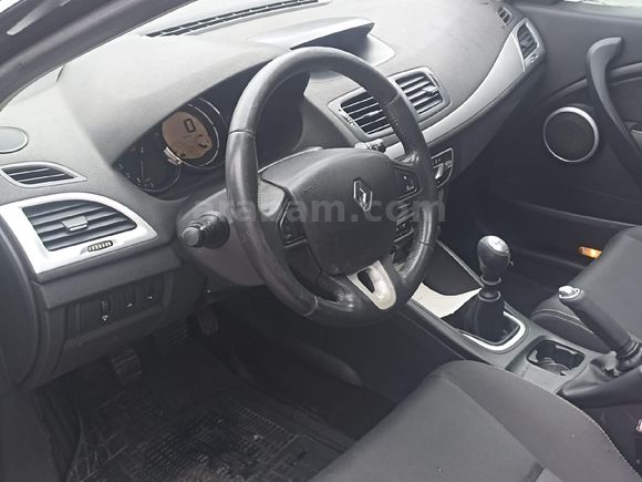 Sahibinden Renault Megane 1.6 Dynamique 2009 Model