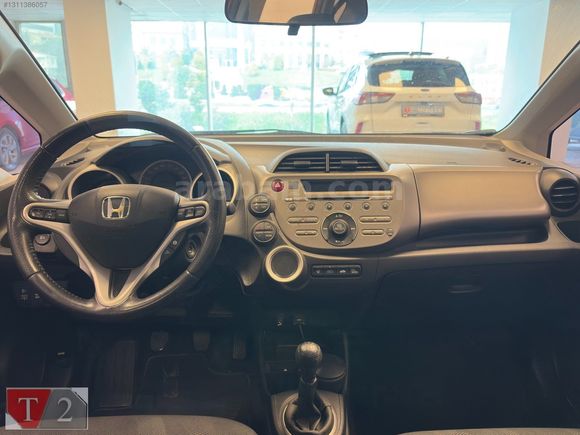 **K.K 12 AY TAKSİT İMKANI** TEKBAŞ KARTAL'DAN HONDA JAZZ