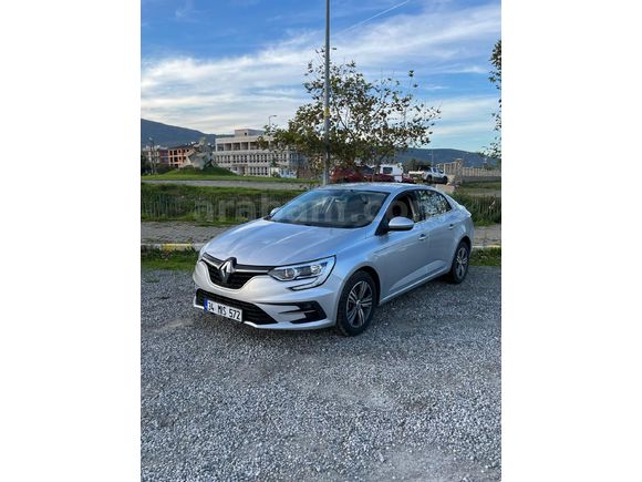 Sahibinden Renault Megane 1.3 TCe Touch 2024 Model