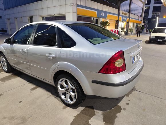 Sahibinden Ford Focus 1.6 TDCi Ghia 2006 Model