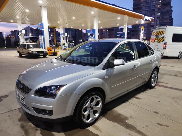 Sahibinden Ford Focus 1.6 TDCi Ghia 2006 Model