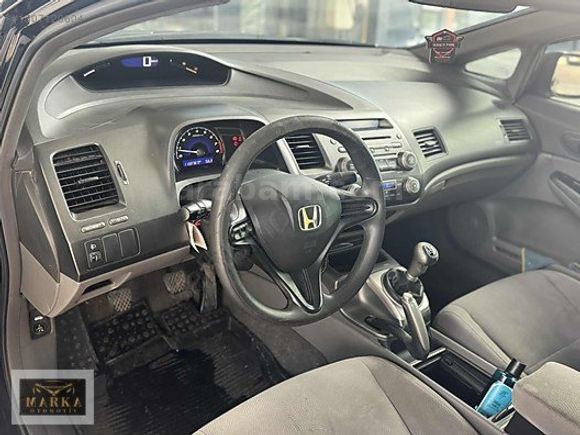 2008 MODEL 115 BİN KMDE LPG Lİ SERVİS KAYITLI CİVİC