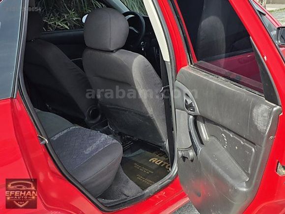 EFEHAN AUTO'DAN 2001 FORD FOCUS HATASIZ 1.5 PARÇA BOYA