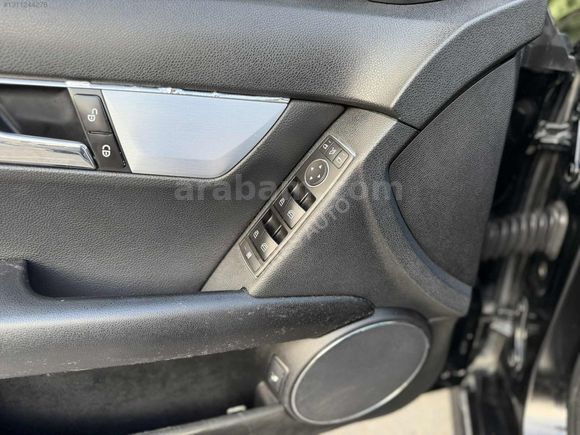 FAZLI BORAZAN AUTO'DAN DEĞİŞENSİZ BAKIMLI C220CDİ