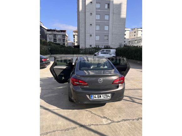 Temiz aile aracı Sahibinden Opel Astra 1.6 Edition 2012 Model 