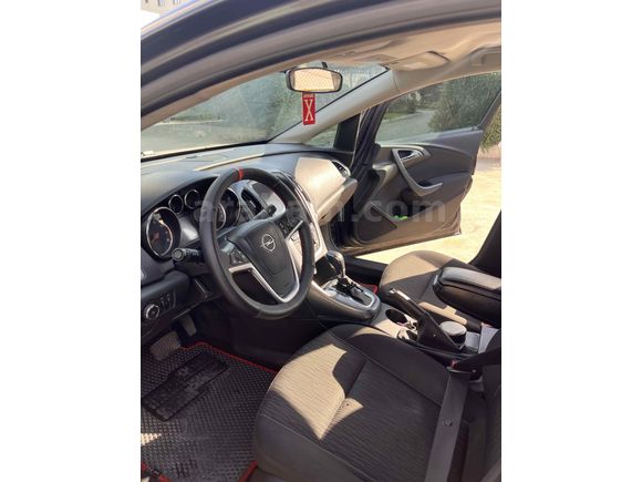 Temiz aile aracı Sahibinden Opel Astra 1.6 Edition 2012 Model 