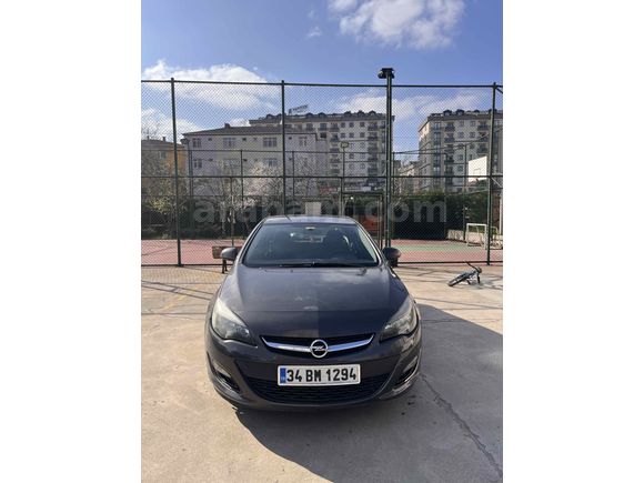 Temiz aile aracı Sahibinden Opel Astra 1.6 Edition 2012 Model 