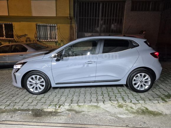 Sahibinden Renault Clio 1.0 TCe Evolution 2025 Model SON FİYAT