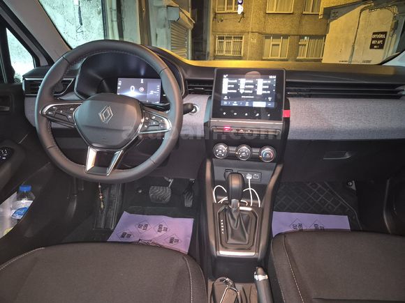 Sahibinden Renault Clio 1.0 TCe Evolution 2025 Model