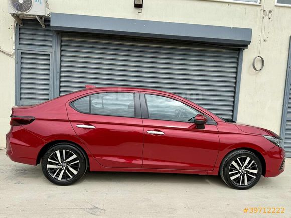 KH OTOMOTİVDEN 2021 HONDA CITY 1.5 i-VTEC EXECUTIVE