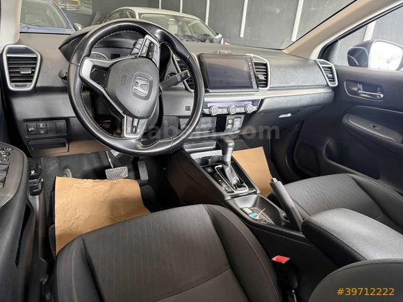 KH OTOMOTİVDEN 2021 HONDA CITY 1.5 i-VTEC EXECUTIVE