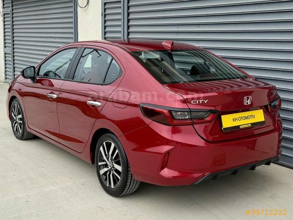 KH OTOMOTİVDEN 2021 HONDA CITY 1.5 i-VTEC EXECUTIVE