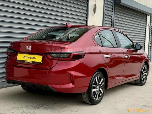 KH OTOMOTİVDEN 2021 HONDA CITY 1.5 i-VTEC EXECUTIVE