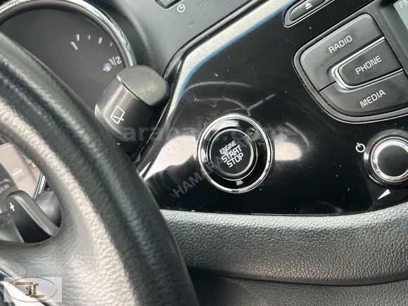 CAM TAVAN-DEĞİŞENSİZ-TRAMERSİZ-OTOMATİK-2013 MODEL-PREMİUM