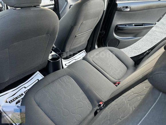 2011 MODEL HUNDAİ İ-20 1.4 CRDİ DİZEL MASRAFSIZ AİLE ARACI