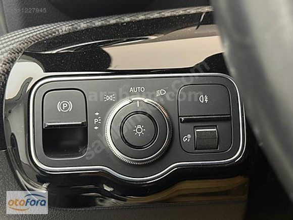 OTOFORA 2019 MERCEDES A180 D STYLE 116HP