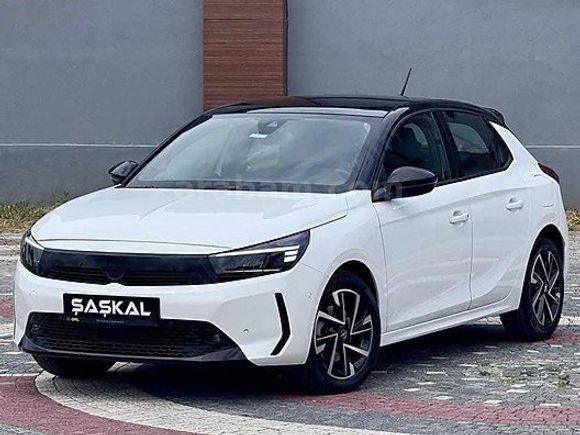 2024 CORSA 1.2 GS AT8 9.ooo KM CAM TAVAN E-TOGGLE SERVIS BAKIMLI