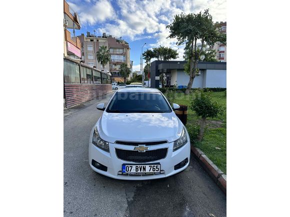 Sahibinden Chevrolet Cruze 1.6 LT Plus 2012 Model Antalya 207.000 km Beyaz