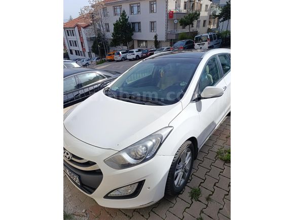 İlk Sahibinden i30 CRDi CW Elite 2013 Hatasız Boyasız Orjinal