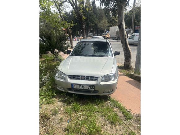 Sahibinden Hyundai Accent 1.5 GLS 2003 Model Manisa 200.000 km Gri (metalik)