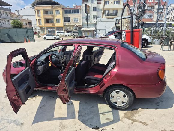 Sahibinden Renault Clio 1.4 RNA 2000 Model  260.000 km Kırmızı
