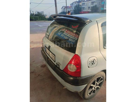 Sahibinden Renault Clio 1.4 RTA 2000 Model  310.000 km Gri