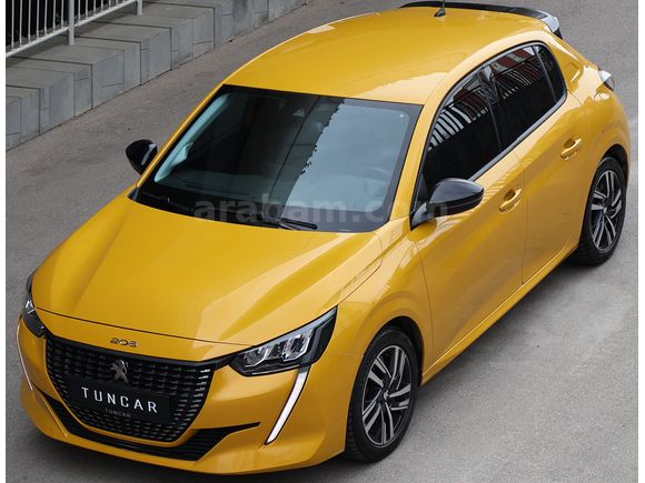 0.99KREDİ-KK 12TAKSİT-2023 BOYASIZ 73.000KM 208 ALLURE SELECTION