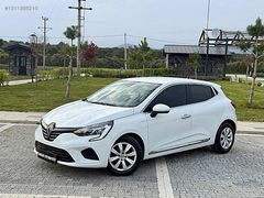 2022 MODEL RENAULT CLİO HATASIZDEĞİŞEN BOYA TRAMER YOK