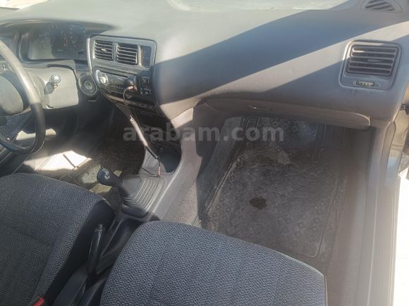 Klimalı Toyota Corolla enjeksiyonlu 1.6
