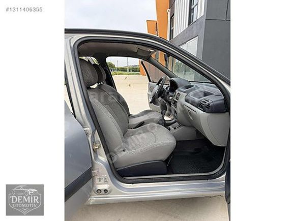 2006 Clio 1.4 Alize