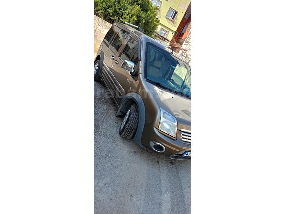 Sahibinden Ford Tourneo Connect 110PS 2011 Model