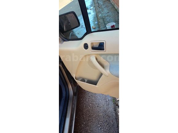 Sahibinden Ford Tourneo Connect 110PS 2011 Model