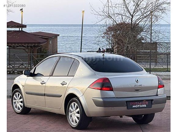 PREMİER MOTORS'DAN 2009 HATASIZ DEĞİŞENSİZ DİJİTAL AUTO FAR