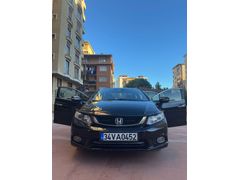 DÜŞÜK KM SUNROOFLU F1 OTOMATİK HONDA CIVIC EN DOLUSU FABRIKASYON LPG. MEKANİK ÇOK İYİ.