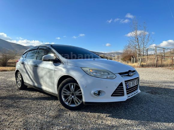 Sahibinden Ford Focus 1.6 TDCi Titanium 2012 Model  222.000 km Beyaz