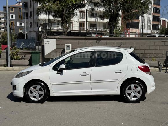 Sahibinden  DYNAMIC  2011 Model  en ful paket 