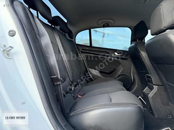 OTOMATİK VİTES - 185.000 KM'DE - 1.5 DCİ TOUCH MEGANE