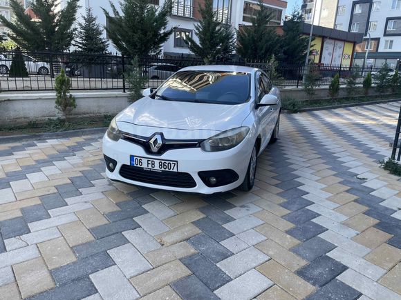 Sahibinden Renault Fluence 1.5 dCi Touch Plus 2013 Model  220.000 km Beyaz