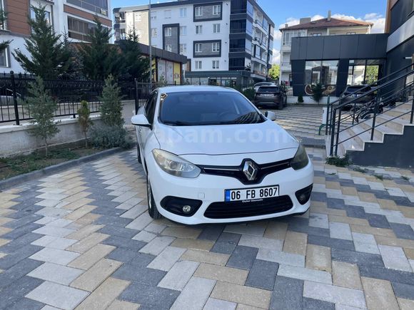 Sahibinden Renault Fluence 1.5 dCi Touch Plus 2013 Model  220.000 km Beyaz