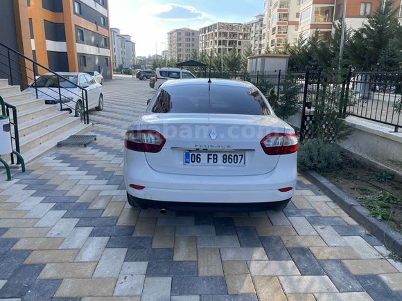Sahibinden Renault Fluence 1.5 dCi Touch Plus 2013 Model  220.000 km Beyaz