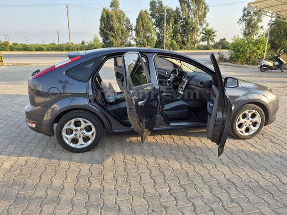 HATASIZ-TEMİZ Ford Focus 1.6 TDCi Collection 2011 Model