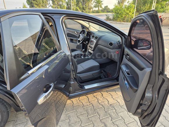 HATASIZ-TEMİZ Ford Focus 1.6 TDCi Collection 2011 Model