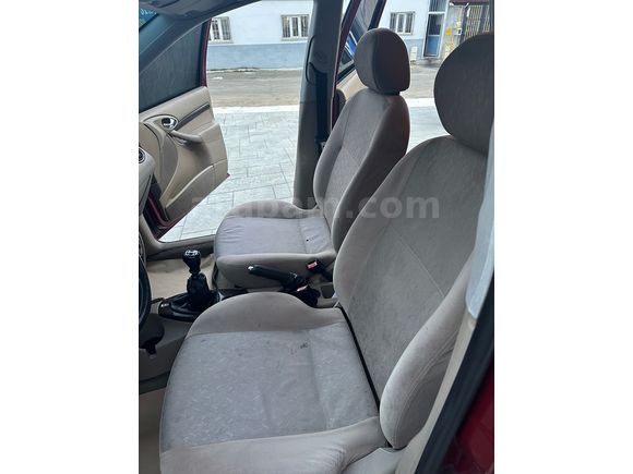 Sahibinden Ford Focus 2.0 Ghia 2000 Model 