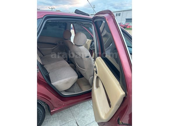 Sahibinden Ford Focus 2.0 Ghia 2000 Model 