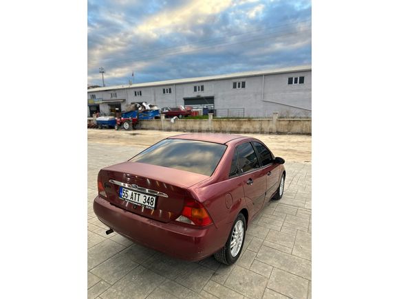 Sahibinden Ford Focus 2.0 Ghia 2000 Model 